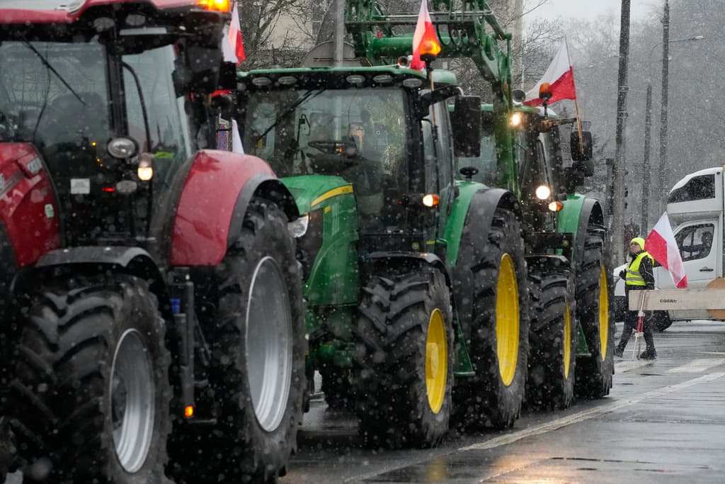 AP/Czarek Sokolowski